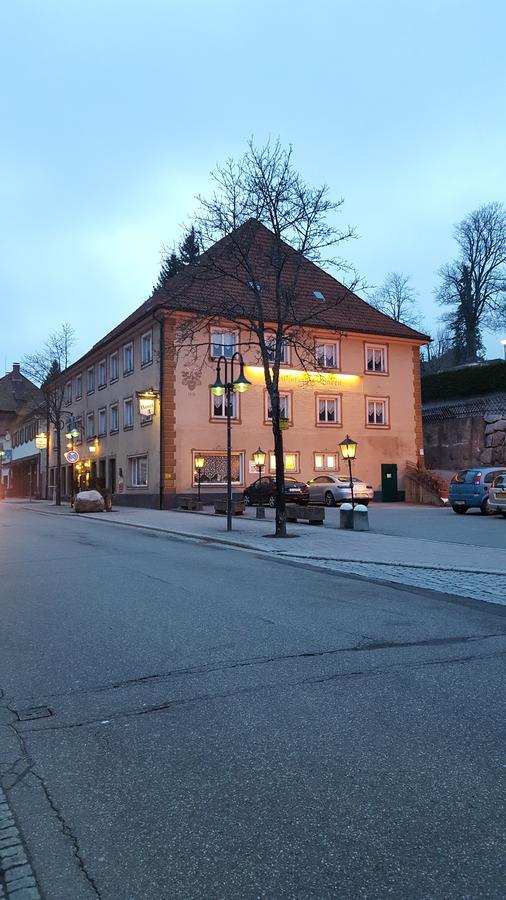 Schwarzwaldgasthof Baren Hotel ทิทิเซ-นอยชตัดท์ ภายนอก รูปภาพ